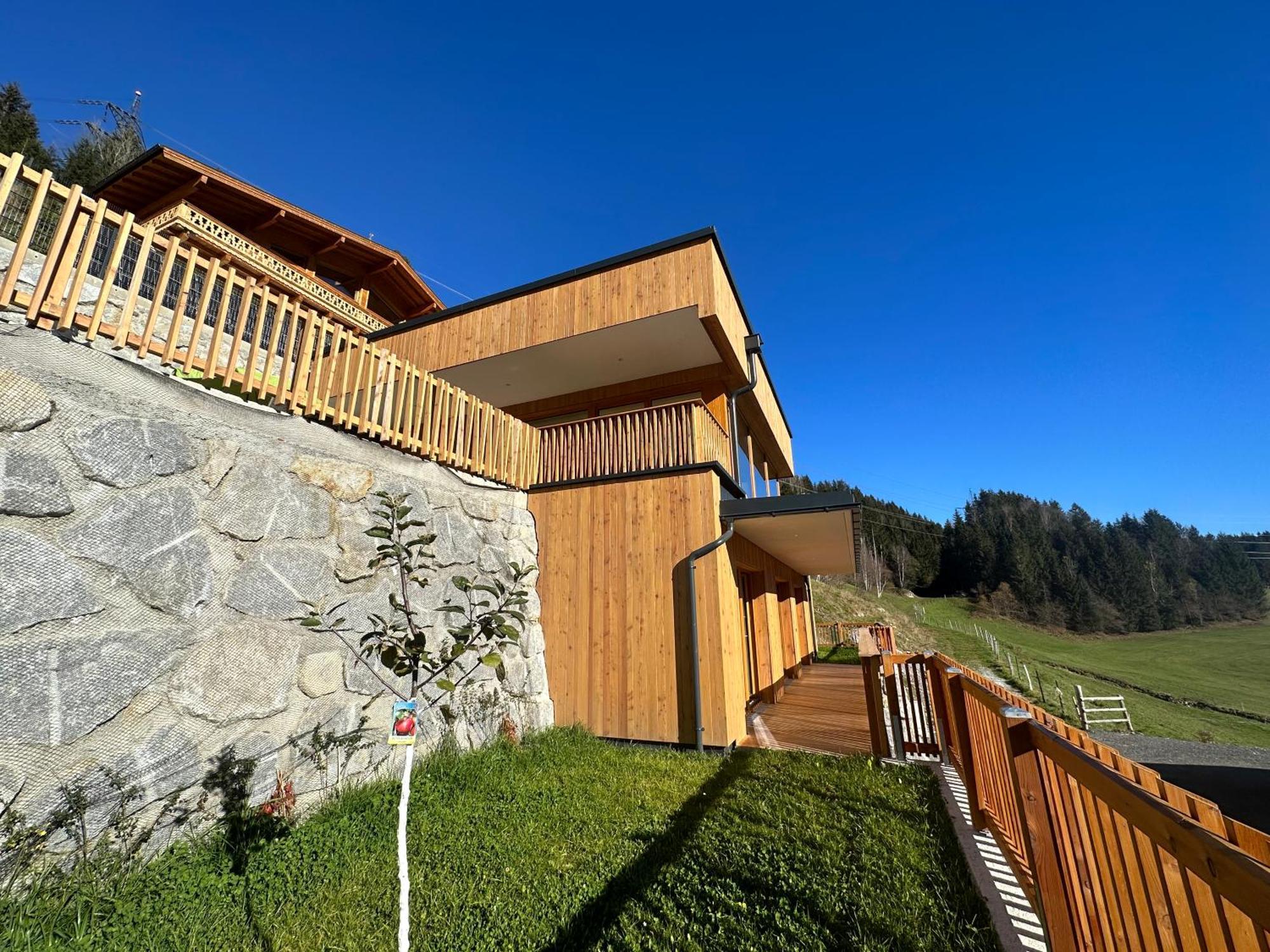 Exklusives Chalet-Haus Mit Gletscherblick นอยเคียร์เชน อัม โกรสเวเนดิเกอร์ ภายนอก รูปภาพ